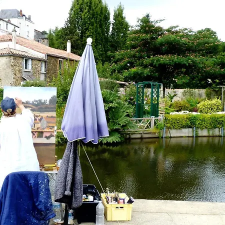 Le Domaine Du Chateau De La Bobiniere A Tatil Evi *